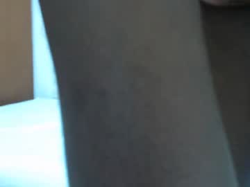 gives nice slow blowjob in motel